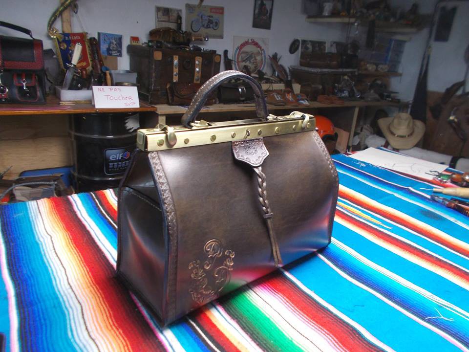 sac style doctor Holliday