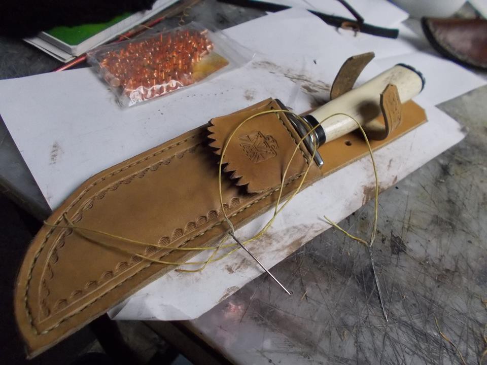 etui   pour couteau droit  chasse