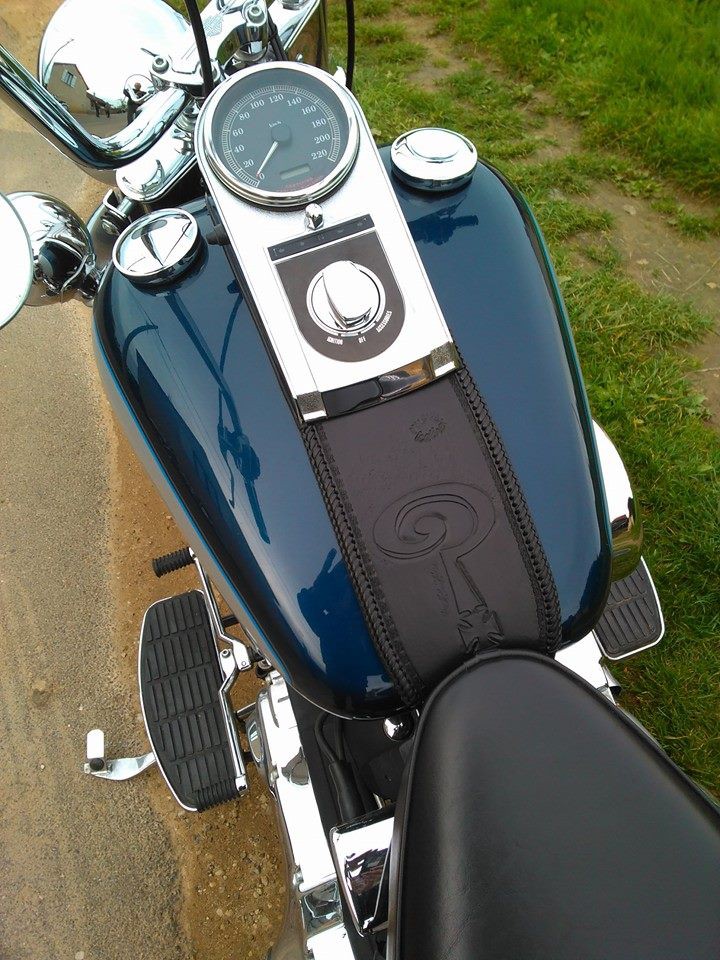 tank panel softail heritage